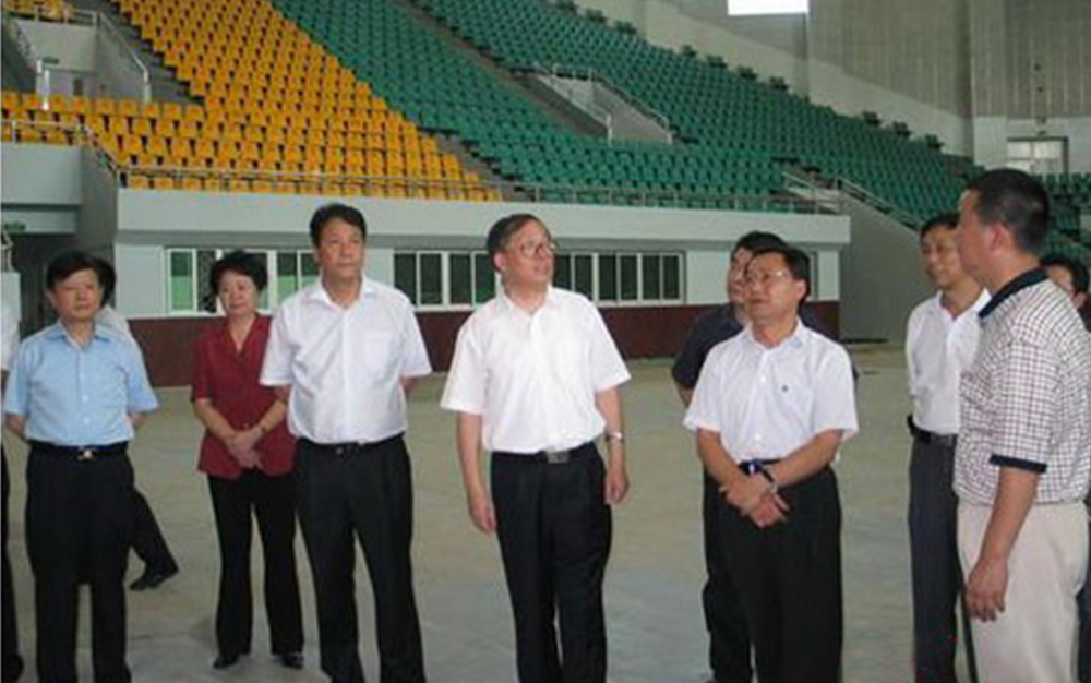 时任湖北省委书记、省人大主任李鸿忠视察南宫集团集团武当山体育馆项目部