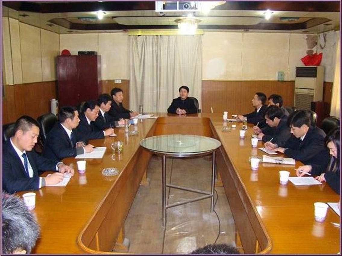 0集团董事长高度重视工会事情，在集团党群文宣事情会上对各人气出了期望