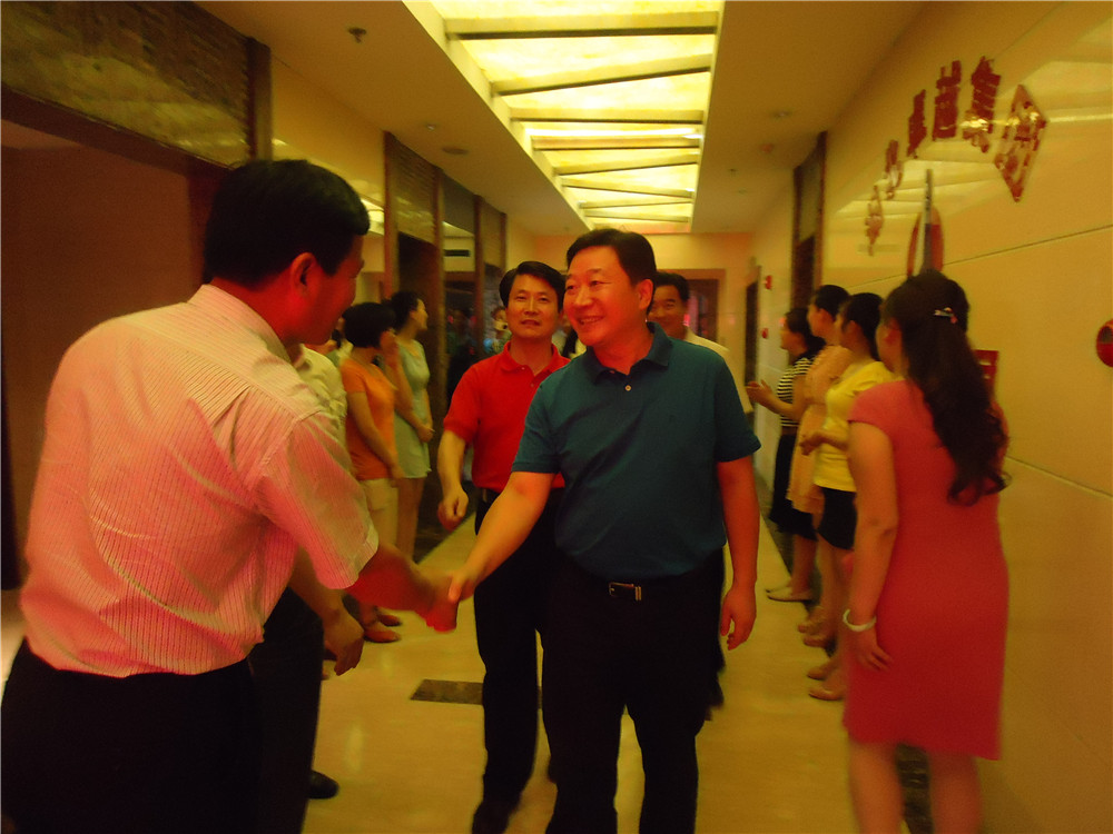 13刘雁飞董事长陪同十堰市市委书记周霁视察南宫集团集团西安总部